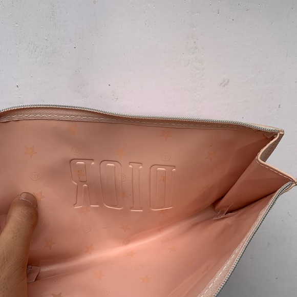 Dior pink zipper eco leather pouch cosmetic bag - Picture 4 of 5